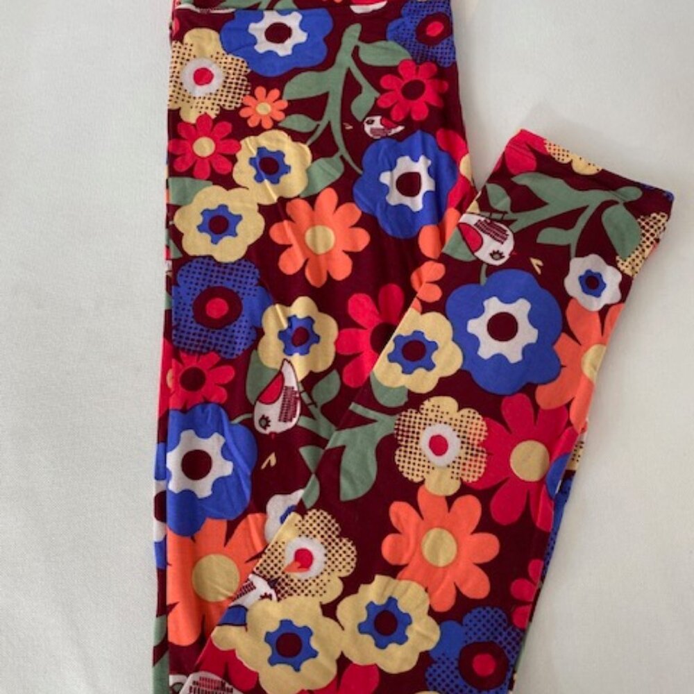 LULAROE LEGGINGS  TALL & CURVY  NWOT